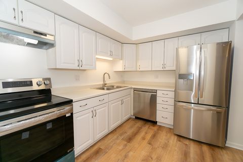 Tiny photo for 837 S Dwyer Avenue #A, Arlington Heights, IL 60005 (MLS # 12583757)