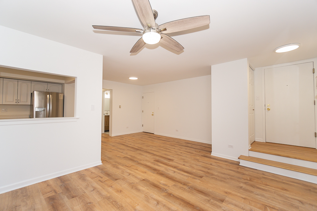 837 S Dwyer Avenue A