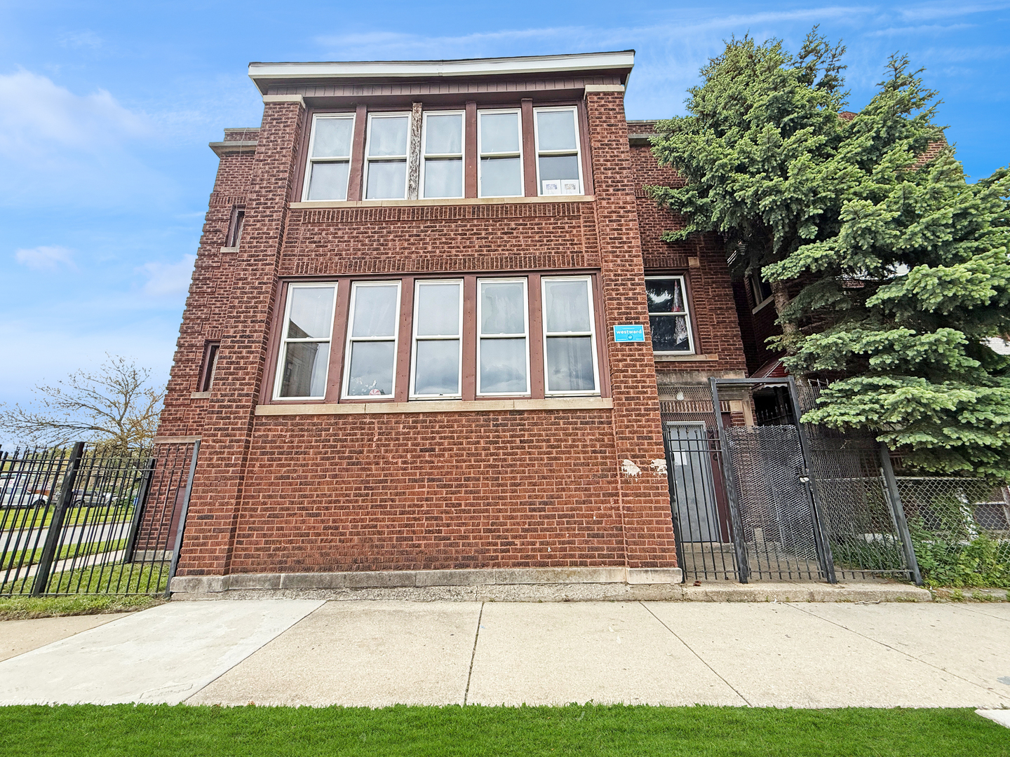 1838 W 65th Street