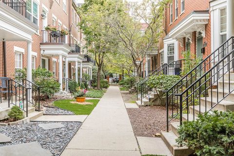 Tiny photo for 220 W Scott Street #A, Chicago, IL 60610 (MLS # 12616542)