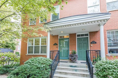Photo of 220 W Scott Street #A, Chicago, IL 60610 (MLS # 12616542)