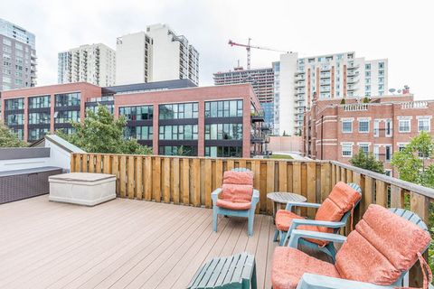 Tiny photo for 220 W Scott Street #A, Chicago, IL 60610 (MLS # 12616542)