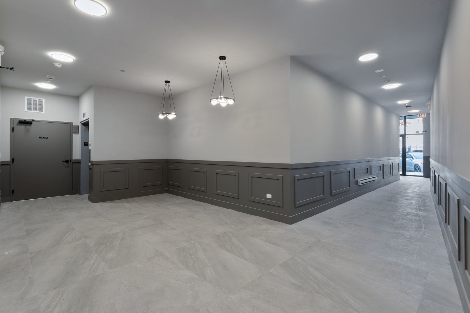 2505 W Farragut Avenue 207