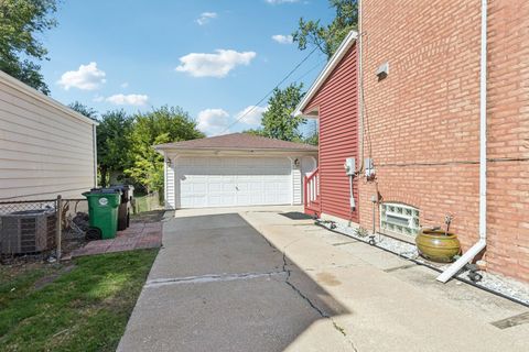 Tiny photo for 2412 S 19th Avenue, Broadview, IL 60155 (MLS # 12470242)