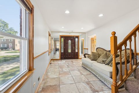 Tiny photo for 2412 S 19th Avenue, Broadview, IL 60155 (MLS # 12470242)