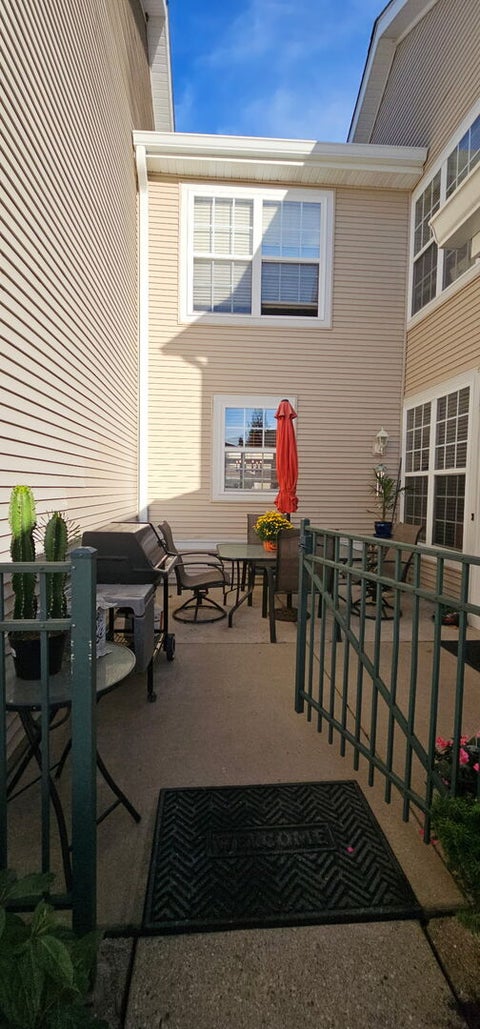 Tiny photo for 425 N Carlisle Court, Round Lake, IL 60073 (MLS # 12781904)