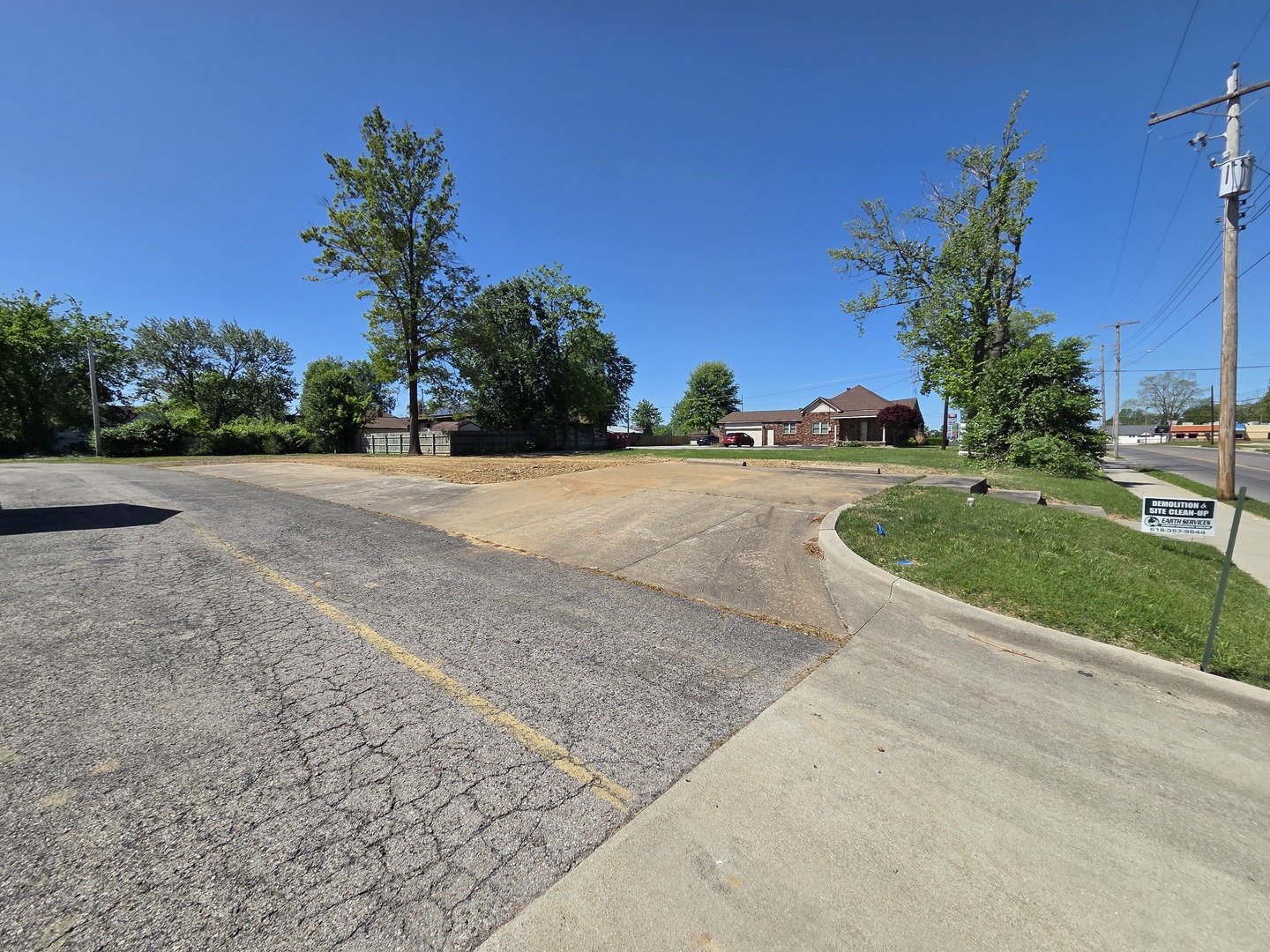 2007 W MAIN Street