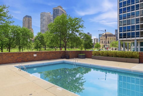 Tiny photo for 2800 N Lake Shore Drive #1504, Chicago, IL 60657 (MLS # 12667151)