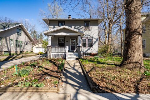 Photo of 600 Normal Avenue, Normal, IL 61761 (MLS # 12611618)