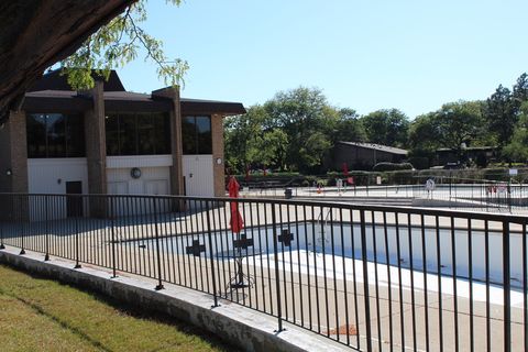 A home in Glen Ellyn