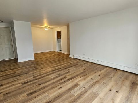 Tiny photo for 10037 S Walnut Terrace #31-111, Palos Hills, IL 60465 (MLS # 12495022)