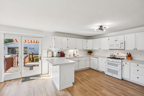 Tiny photo for 2855 Glenwood Lansing Road, Lynwood, IL 60411 (MLS # 12465317)