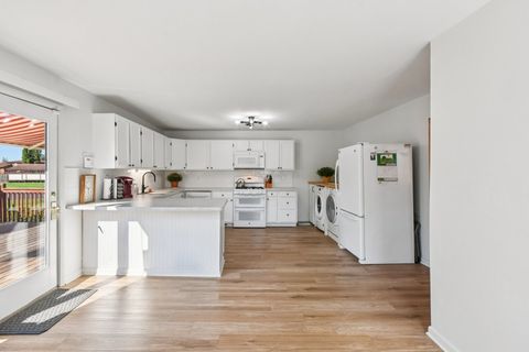 Tiny photo for 2855 Glenwood Lansing Road, Lynwood, IL 60411 (MLS # 12465317)