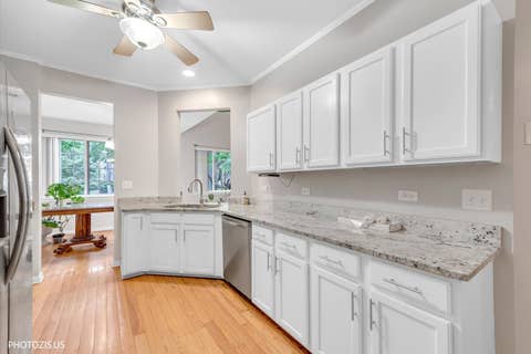 Tiny photo for 3185 ANTON Drive #3185, Aurora, IL 60504 (MLS # 12687882)