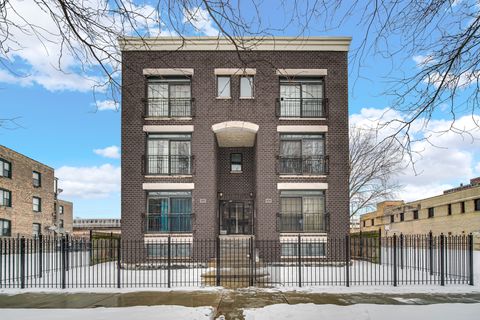 Photo of 5017 S Prairie Avenue #2N, Chicago, IL 60615 (MLS # 12398864)