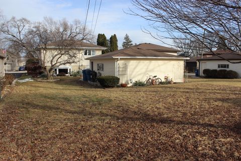 A home in Crestwood