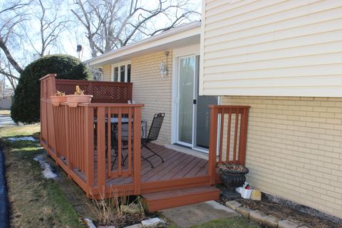 A home in Crestwood