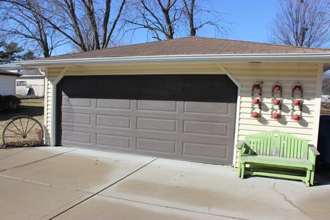 A home in Crestwood