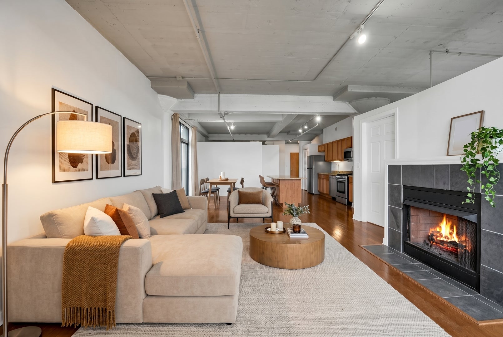 1525 S Sangamon Street 307