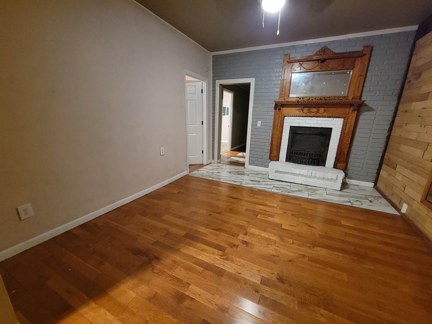 915 W Superior Street