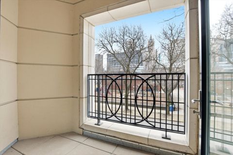 Tiny photo for 840 N Lake Shore Drive #201, Chicago, IL 60611 (MLS # 12577539)