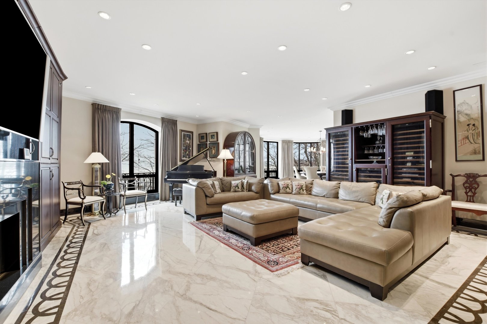 Chicago, Illinois, 60611, United States, 3 Bedrooms Bedrooms, ,4 BathroomsBathrooms,Residential,Active,2021654