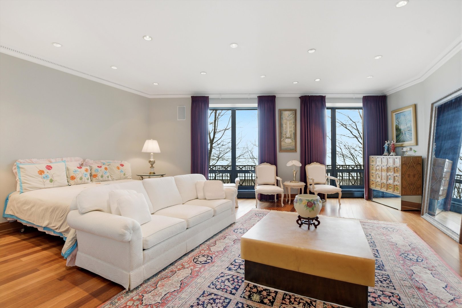 Chicago, Illinois, 60611, United States, 3 Bedrooms Bedrooms, ,4 BathroomsBathrooms,Residential,Active,2021654