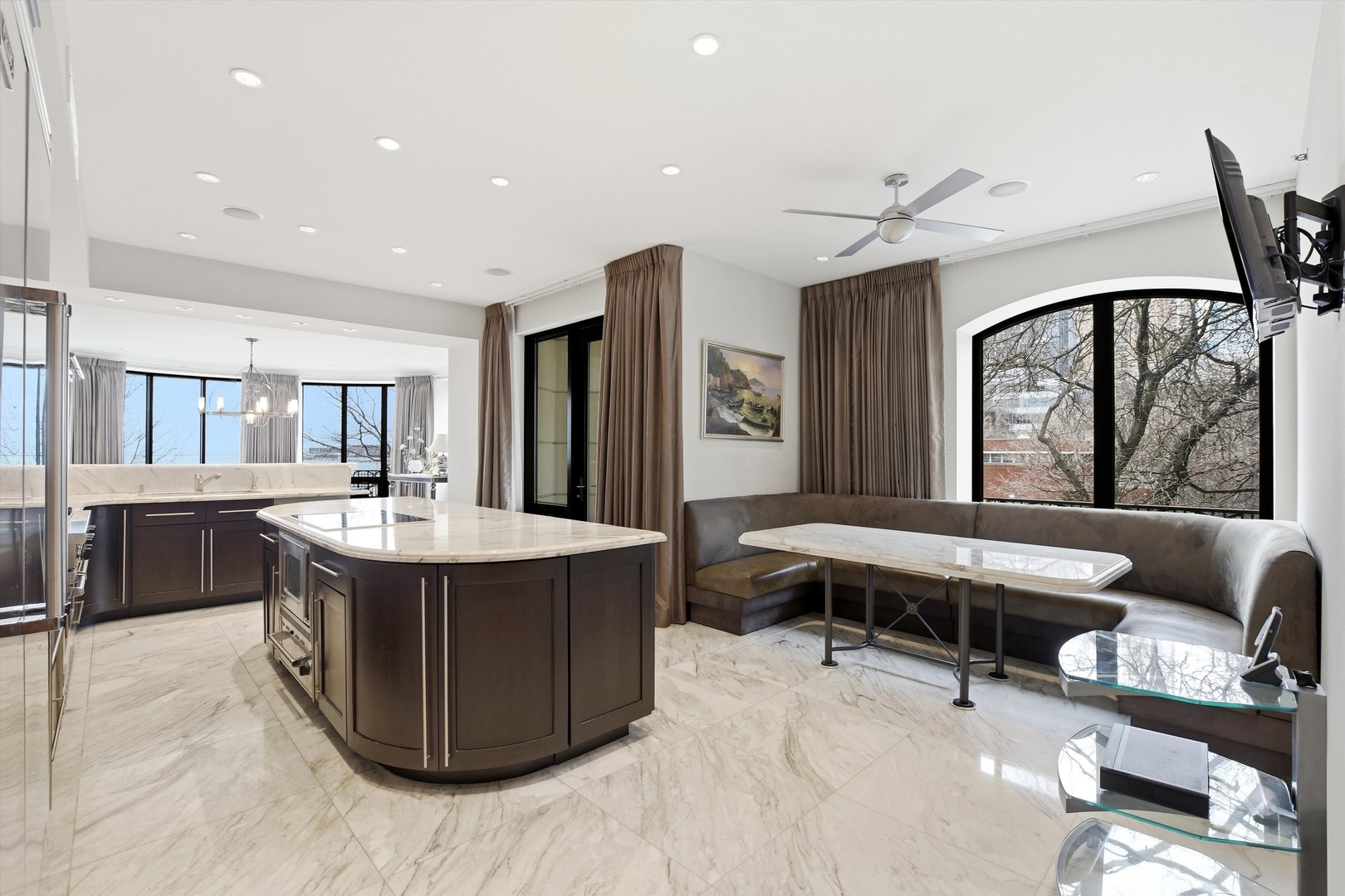 840 N Lake Shore Drive 201