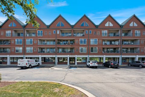 Photo of 1111 Burlington Avenue #105, Lisle, IL 60532 (MLS # 12557951)