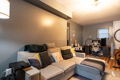 Tiny photo for 4307 N Troy Street #1, Chicago, IL 60618 (MLS # 12498026)