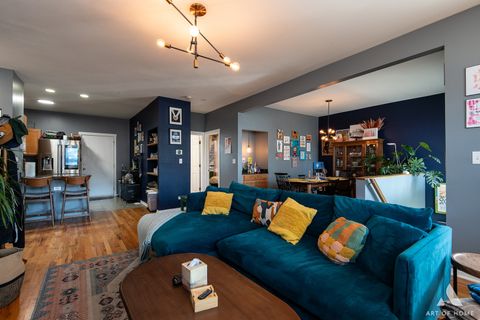 Tiny photo for 4307 N Troy Street #1, Chicago, IL 60618 (MLS # 12498026)