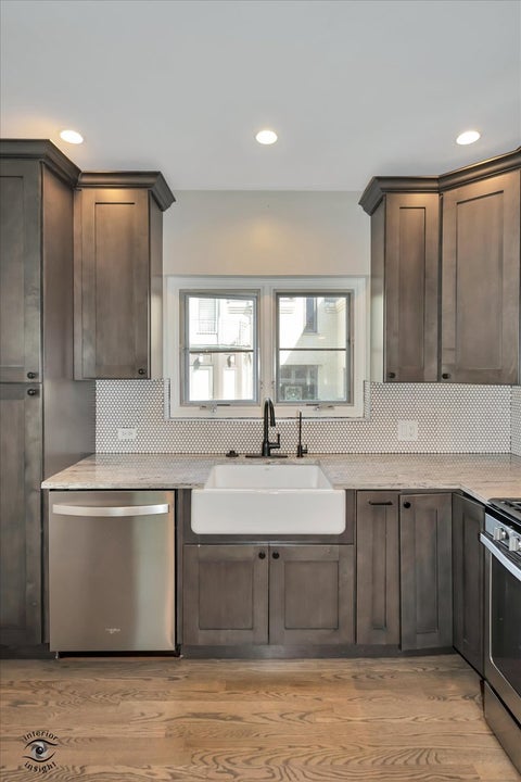 Tiny photo for 10012 S Damen Avenue, Chicago, IL 60643 (MLS # 12745516)