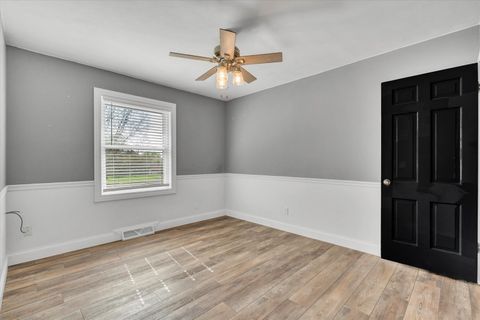 Tiny photo for 119 Sherwood Drive, Geneseo, IL 61254 (MLS # 12625186)