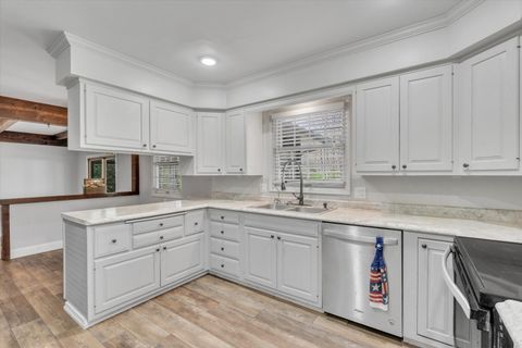 Tiny photo for 119 Sherwood Drive, Geneseo, IL 61254 (MLS # 12625186)