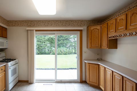 Tiny photo for 921 S Iowa Avenue, Addison, IL 60101 (MLS # 12658081)