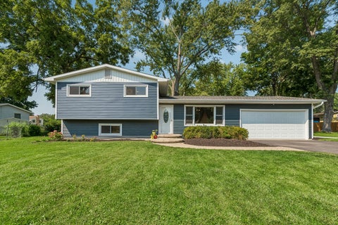 Photo of 10009 NW Circle Drive, Richmond, IL 60071 (MLS # 12738155)