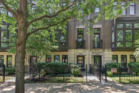 2850 N Paulina Street Chicago IL 60657