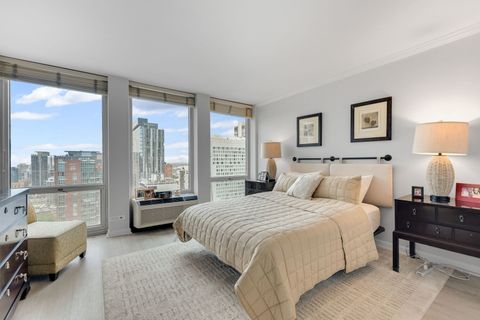 Tiny photo for 111 E Chestnut Street #31J, Chicago, IL 60611 (MLS # 12643392)