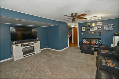 Tiny photo for 1403 Dakota Drive, Ottawa, IL 61350 (MLS # 12449366)