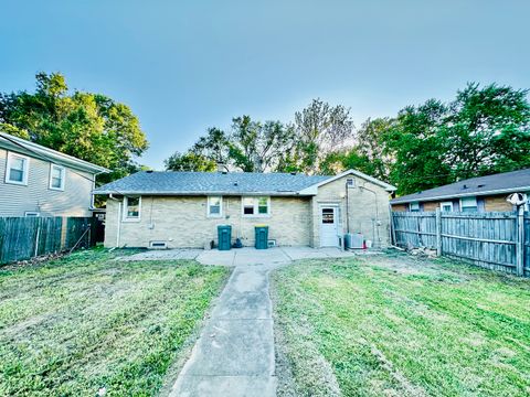 Tiny photo for 907 Polk Street, Streator, IL 61364 (MLS # 12404014)