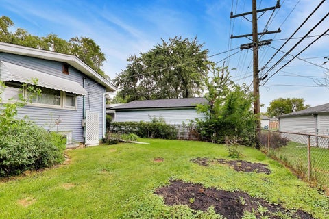 Tiny photo for 2307 Fulle Street, Rolling Meadows, IL 60008 (MLS # 12765916)