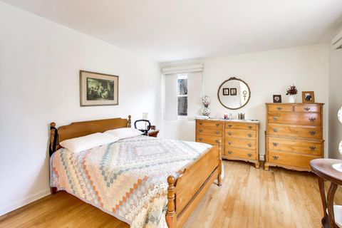 Tiny photo for 156 High Holborn, Lake Forest, IL 60045 (MLS # 12593220)