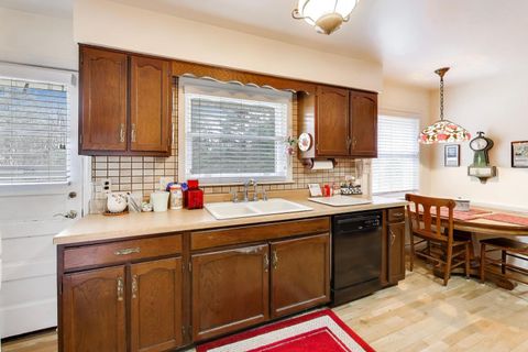 Tiny photo for 156 High Holborn, Lake Forest, IL 60045 (MLS # 12593220)