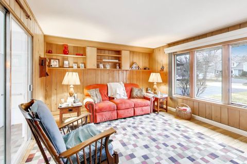 Tiny photo for 156 High Holborn, Lake Forest, IL 60045 (MLS # 12593220)