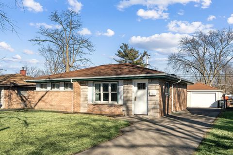 Photo of 17919 School Street, Lansing, IL 60438 (MLS # 12482800)