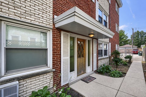Tiny photo for 406 FRANKLIN Avenue #2D, River Forest, IL 60305 (MLS # 12756957)