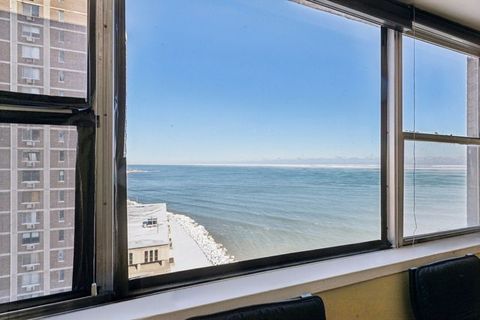 Tiny photo for 6301 N Sheridan Road #14M, Chicago, IL 60660 (MLS # 12556013)