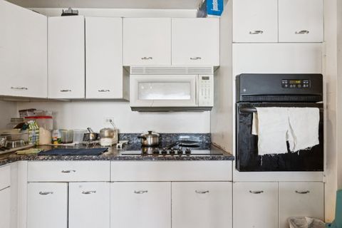 Tiny photo for 6301 N Sheridan Road #14M, Chicago, IL 60660 (MLS # 12556013)