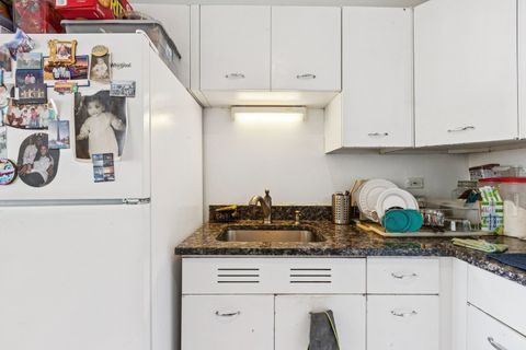 Tiny photo for 6301 N Sheridan Road #14M, Chicago, IL 60660 (MLS # 12556013)