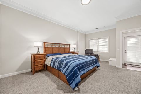 Tiny photo for 4929 FOREST Avenue #2E, Downers Grove, IL 60515 (MLS # 12518379)